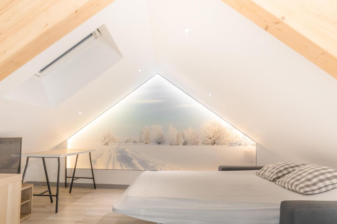 Appartement Entier - Toile Tendue - Wifi Pontarlier Bagian luar foto